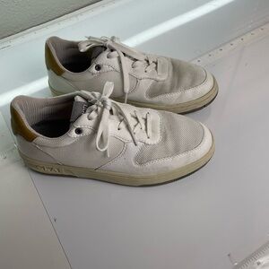 Clae X‎ Vuori Malone Lite White Sneakers 6.5